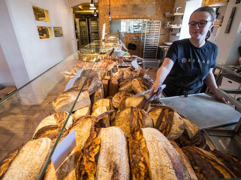 artizan bread bageri konditori cafe, bakugn, jässkåp, bageriugn referenskund sveba dahlen