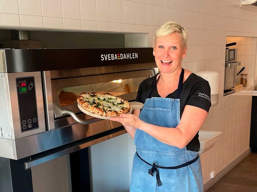 Napolitansk pizza i kaffestugan i böda, elektrisk pizzaugn 500 grader sveba dahlen