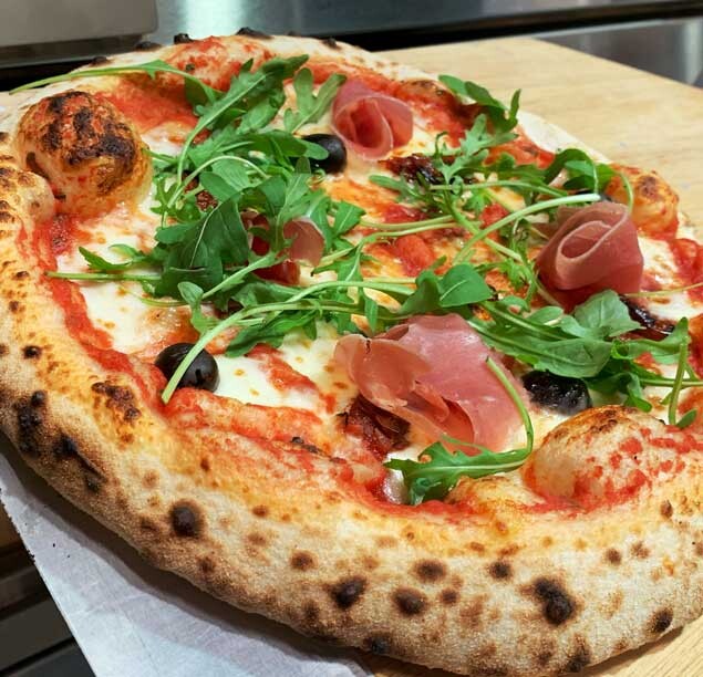 Sveba Dahlen proffs på pizza och snabbmat köp ugnar hos oss